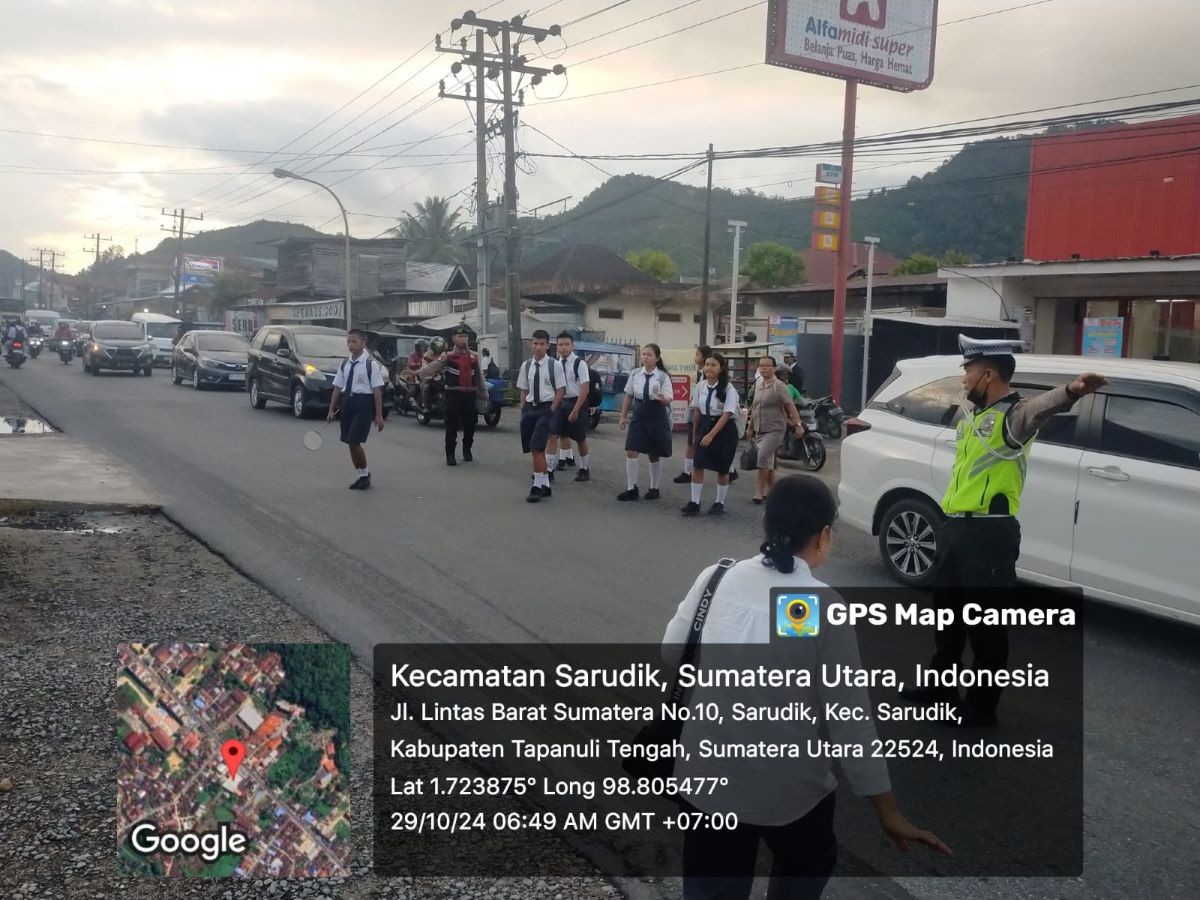 Polres Tapanuli Tengah Laksanakan Pos Pagi, Pastikan Kelancaran Arus Lalu Lintas di Jam Sibuk