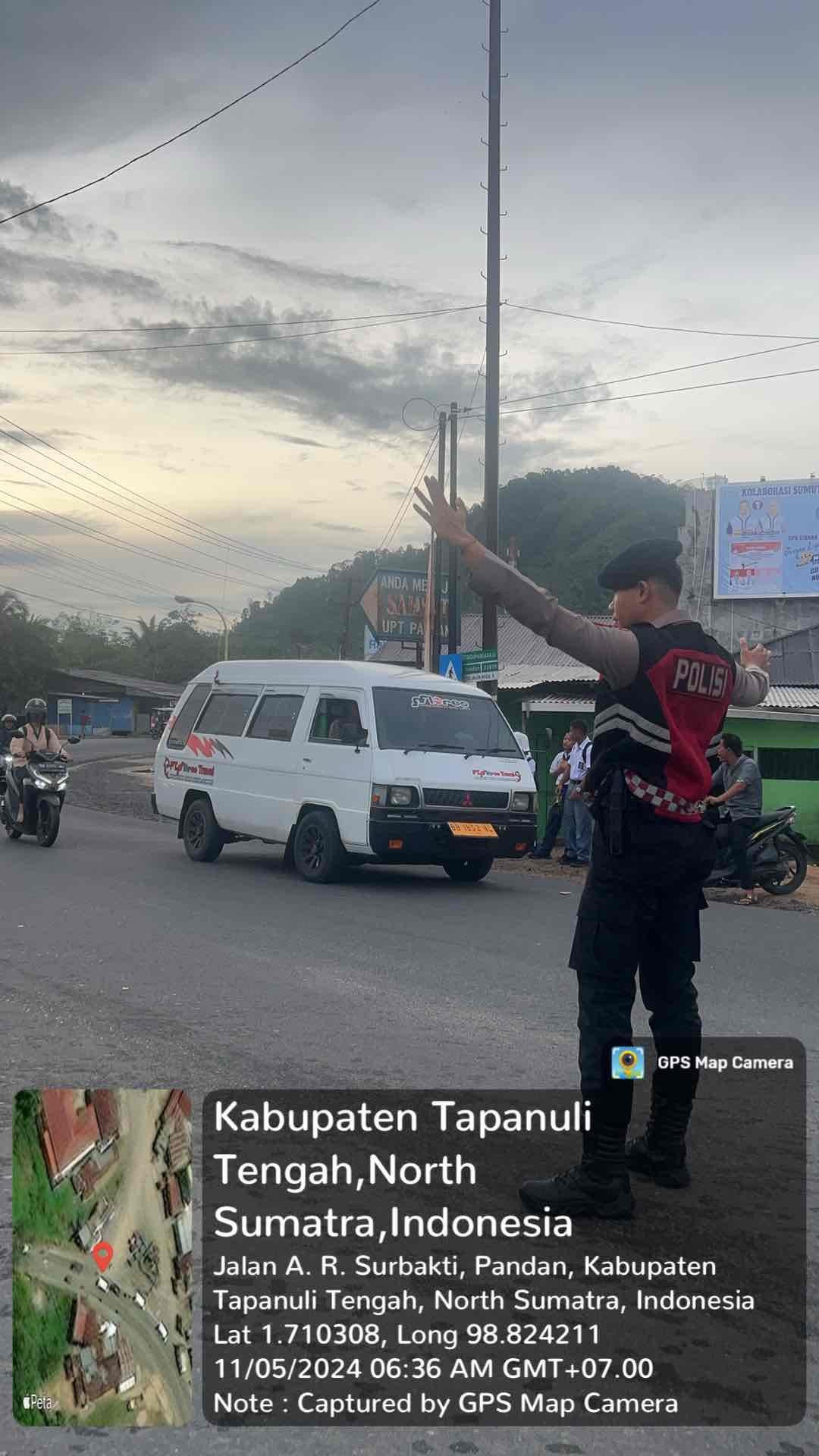 Polres Tapanuli Tengah Gelar Pos Pagi untuk Kendalikan Arus Lalu Lintas di Jam Sibuk