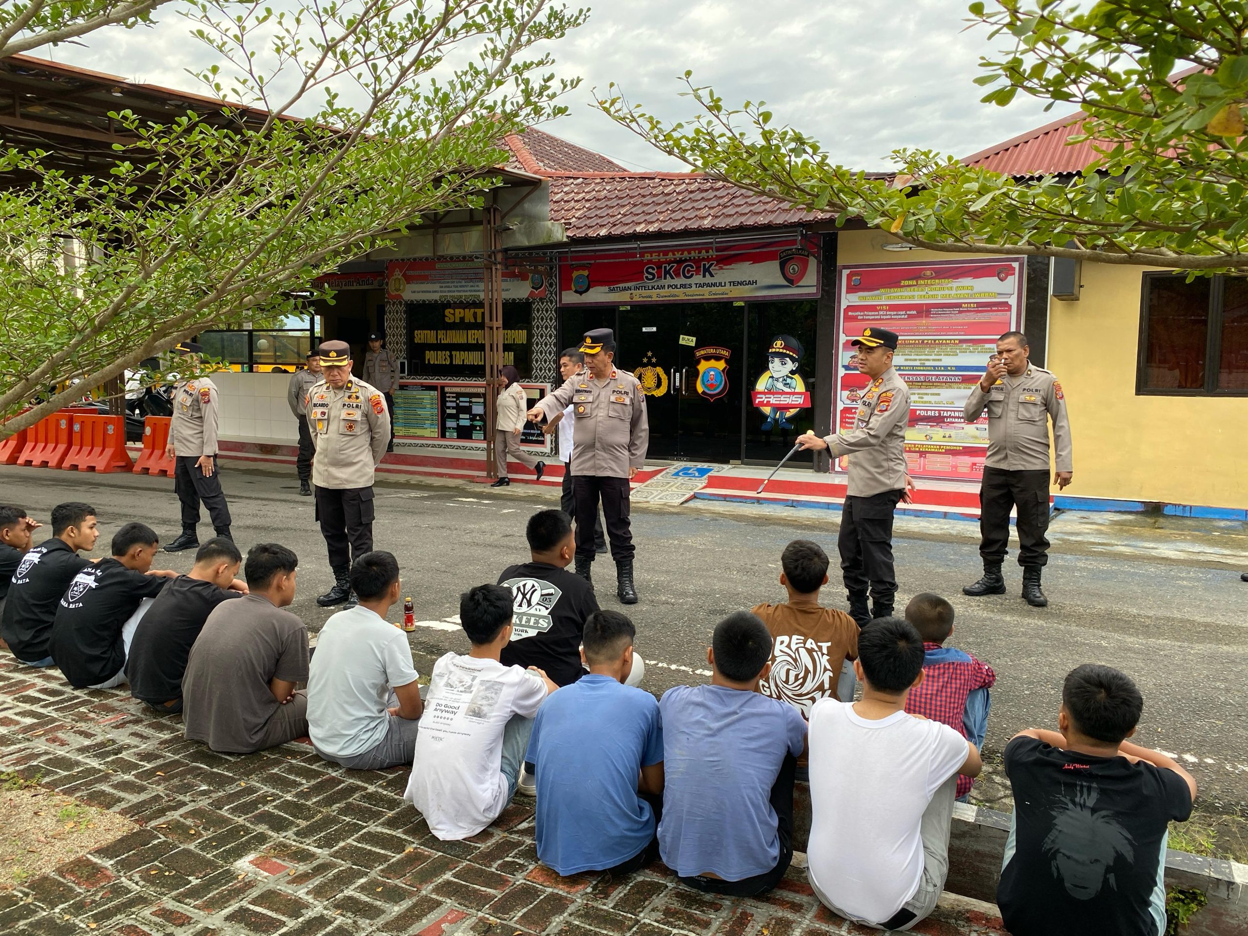 Niat Tawuran : Belasan Remaja Berhasil di Amankan Polres Tapteng