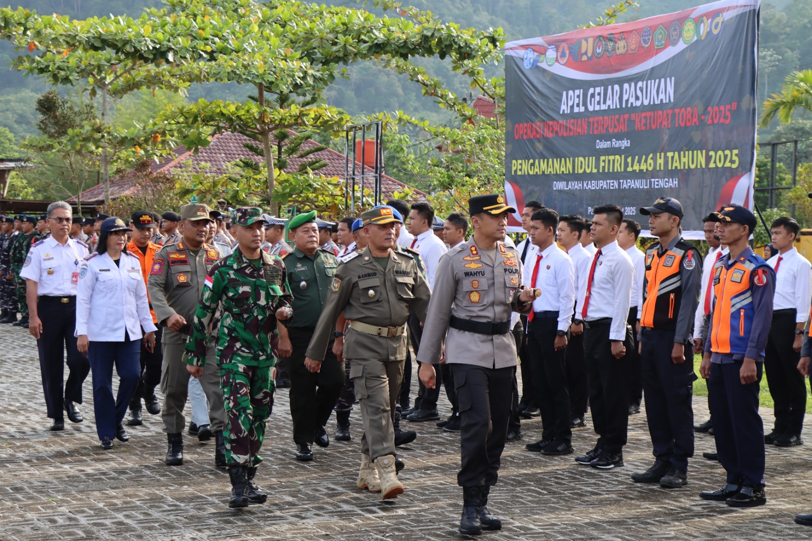 Polres Tapteng Laksanakan Apel Gelar Pasukan Ops Ketupat Toba; Pengamanan Idul Fitri 1446 H