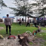 Libur Lebaran, Polsek Barus Kawal Ketat Pantai Kahona demi Keamanan Pengunjung