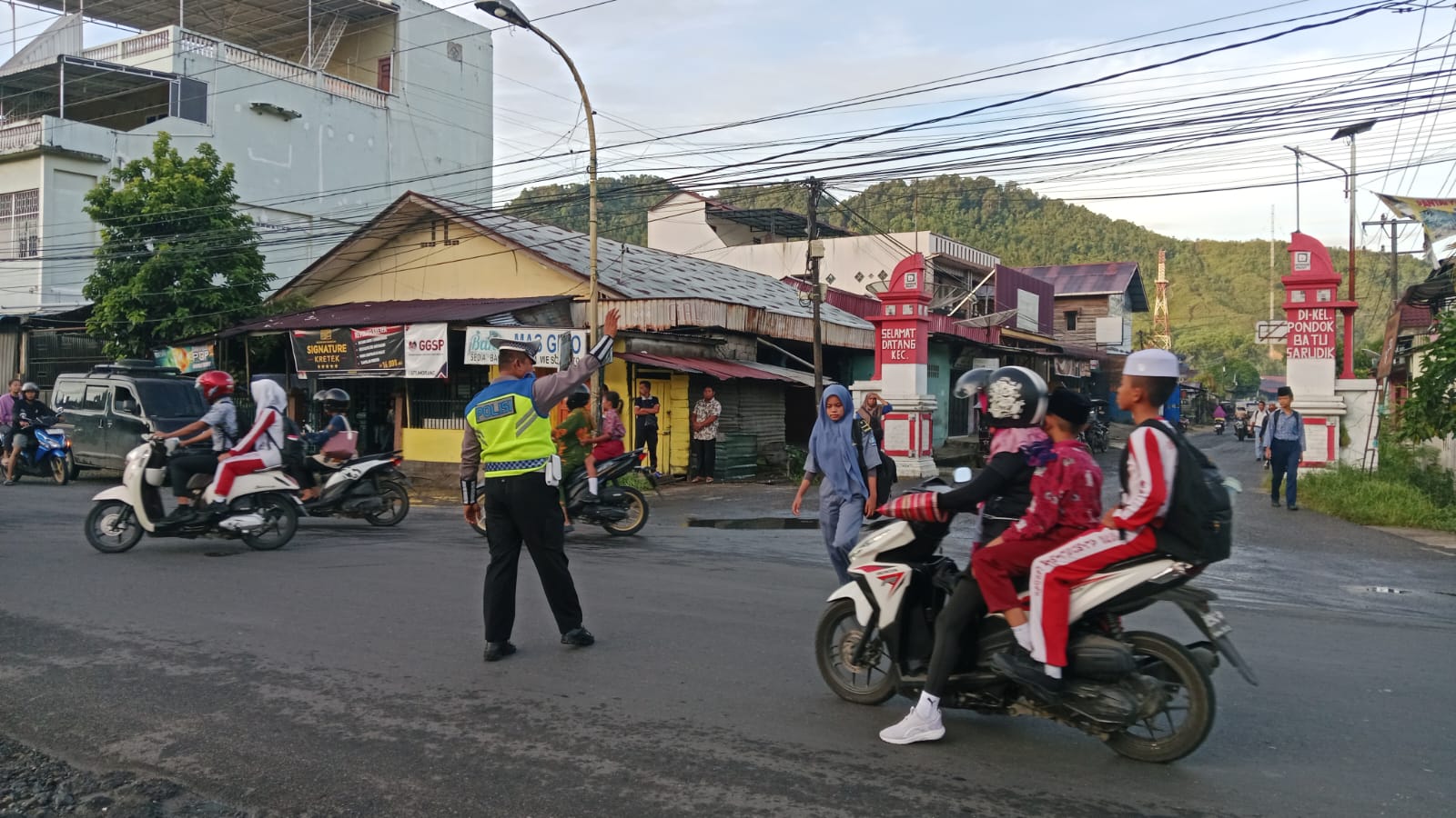 Polres Tapteng Intensifkan Pengamanan Pagi, Wujudkan Kamseltibcarlantas di Titik Padat