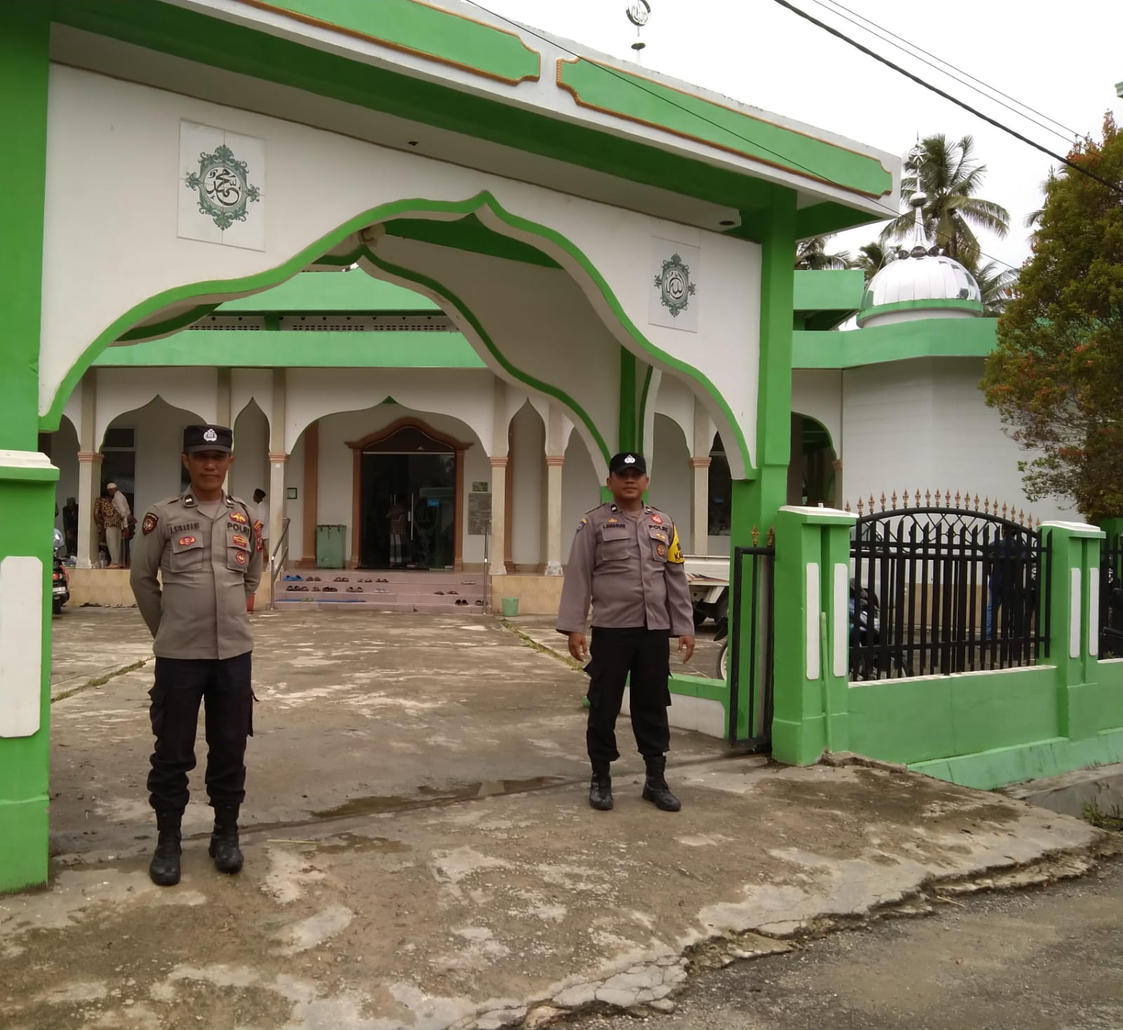 Polres Tapteng Lakukan Pengamanan Ibadah Salat Jumat