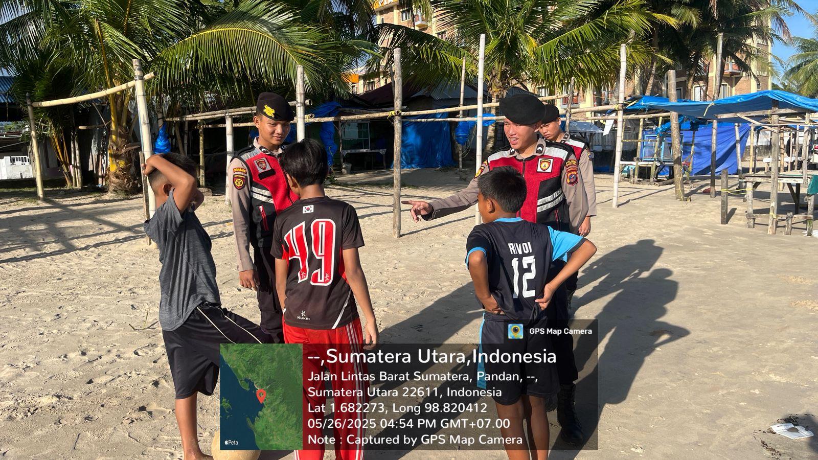 Patroli Samapta Polres Tapanuli Tengah Tingkatkan Keamanan di Objek Wisata Pantai
