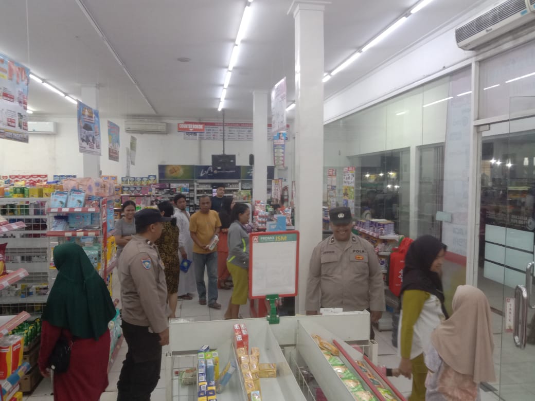 Polsek Pandan Gelar Patroli Dialogis Malam Hari, Jaga Kamtibmas Lewat Pendekatan Humanis